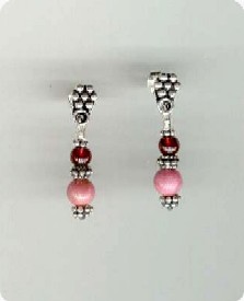 clous oreille en Grenat et Rhodonite