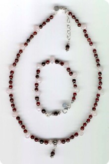 Parure en Grenat et briolettes de Quartz rose