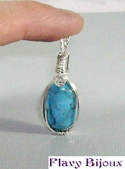 cabochon en turquoise serti